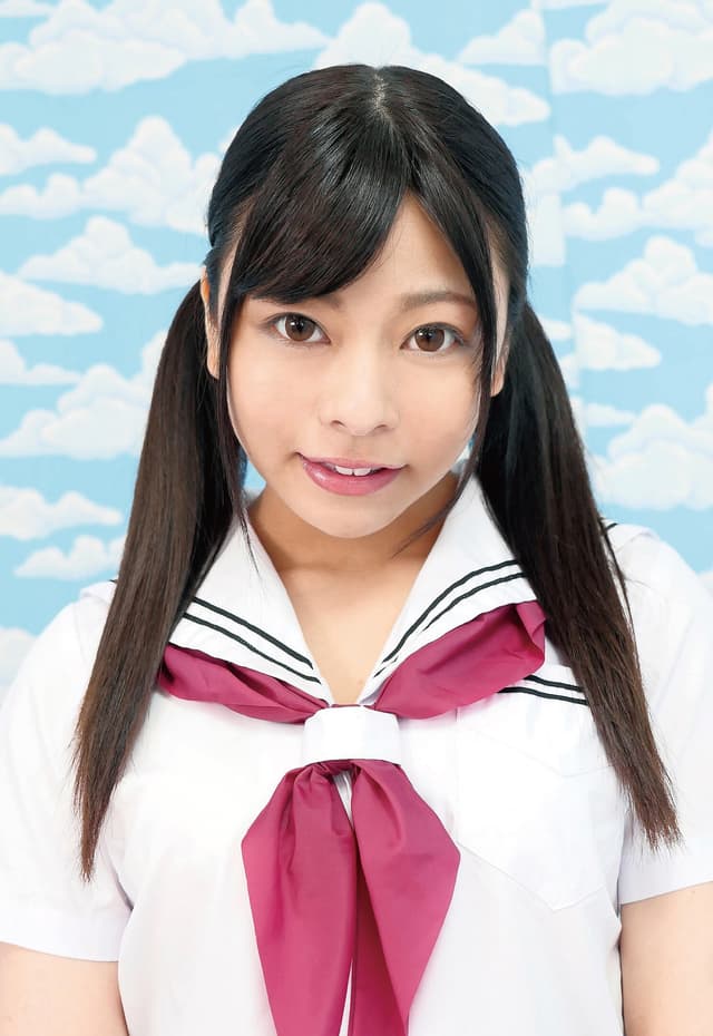 代々木で見つけた優しい女子校生に18cmメガチ○ポを素股してもらったらこんなヤラしい事になりました。 岬あずさ