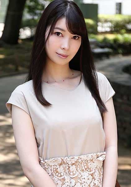 黒木芽衣 1
