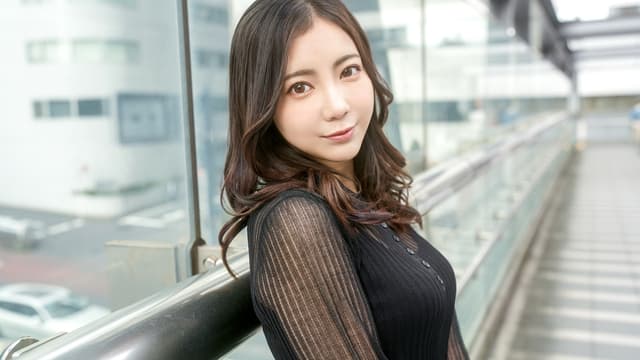 【モテオーラ×経験豊富な敏感ボディ】32歳美人インフルエンサーが緊張の初撮影！「緊張する…」と微笑むその口元から始まる、濃密な舌絡めキスと快感の波。断れない体質、隠せない本気イキ 【初撮り】ネットでAV応募→AV体験撮影 2371