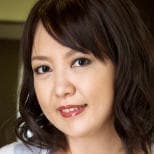 尾崎百恵 profile