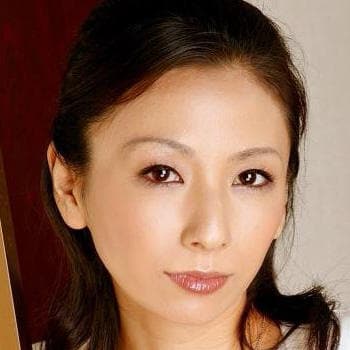 北沢ひとみ profile