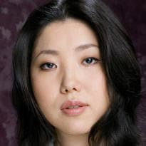 黒田ユリ profile
