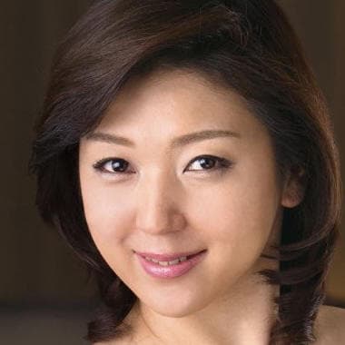 小山紗緒里 profile