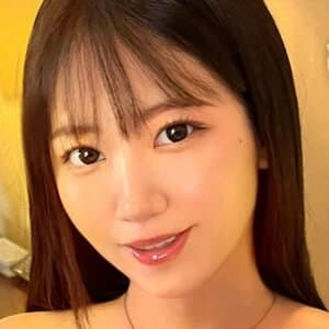 小鳥遊りか profile