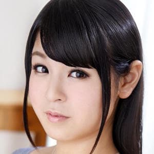 藍里ゆな profile