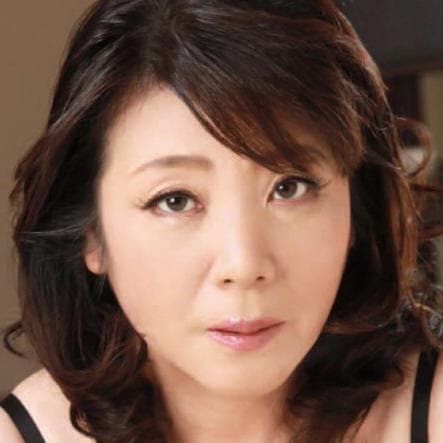 Akemi Tomita profile