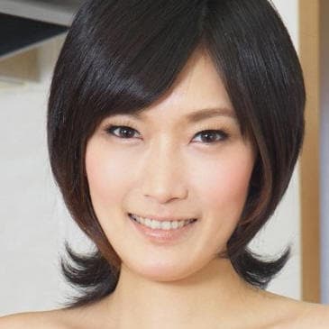 夏目沙耶 profile