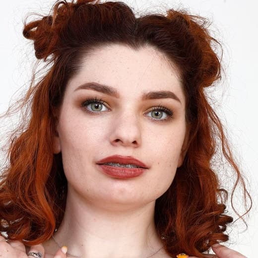 Annabel Red profile
