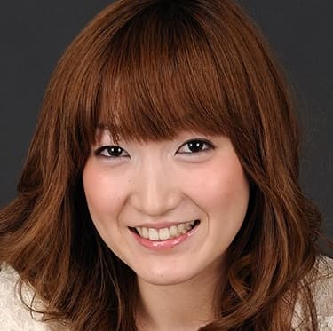 浜岡彩乃 profile