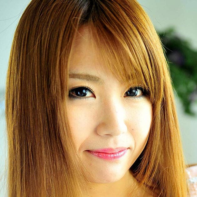 春宮ひなの profile