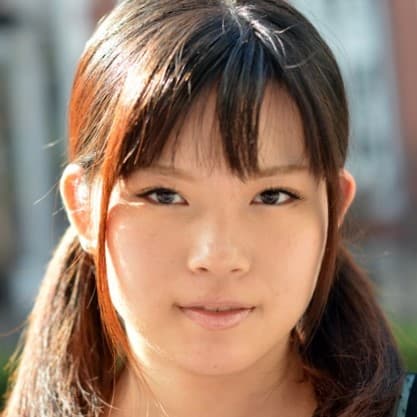 本郷朋 profile