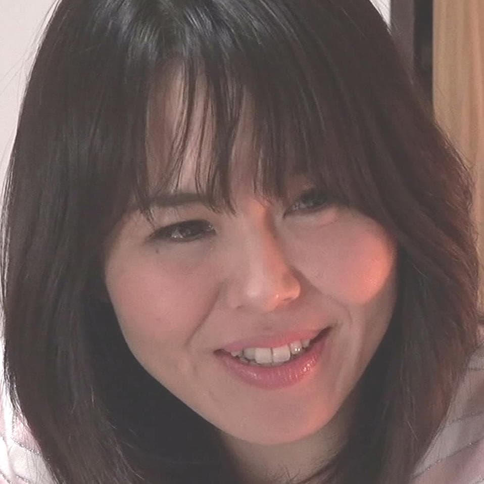 美月桃々子 profile