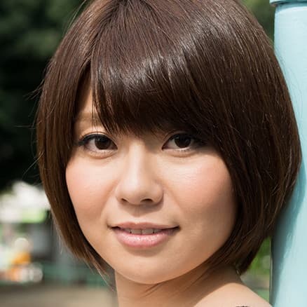 安西詩織 profile