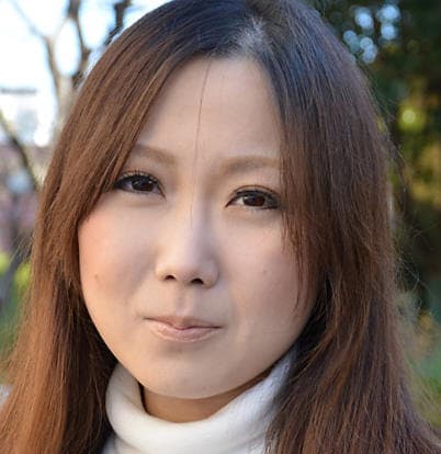 山中モナ profile