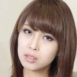 宇佐美あかね profile