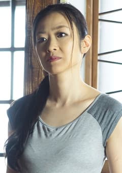 明菜（35歳）ふわっと巨乳のイヤラシ身体
