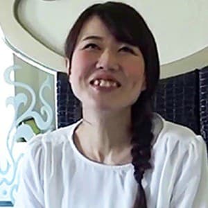 モモカ