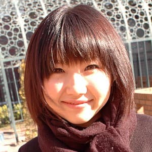 由佳