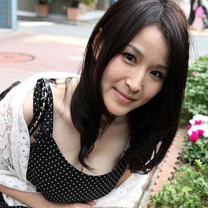 エミリ
