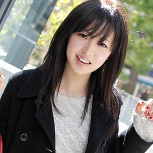 中西まな