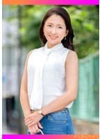 敏感微乳ちくびの三十路妻 白肌を紅潮させ他人棒セックスで中出し快諾