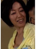 旅先の古風な旅館で快楽に震える清楚なショートヘアーの美熟女！感じまくってイキまくり！