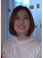 街で声を掛けた奥様の自宅でアンケートに答えていただくことに…説得と謝礼金で下着ショーから電マやおもちゃ責めで淫乱モード発動！本能丸出しで快楽を求める清楚系奥様に中出しSEX！