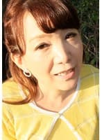 王子様と恋をしたいと夢見る熟女が生活の為にAV出演！？押しに弱い熟女に激突き快楽トリップで中出しSEX！
