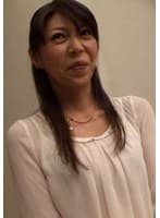 清楚な雰囲気のごく普通の奧さんがAVのカメラの前で豹変野獣SEX！