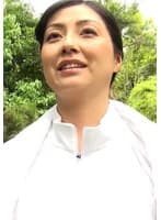 松本在住田舎暮らしの40代美熟女さんに突撃撮影！インタビューもそこそこに撮影開始！美乳で感度抜群中出し濃厚SEX！