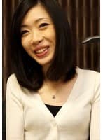 清楚系スレンダー美人の奥様が欲求不満解消にAV出演！？オンナ盛りはSEXだってしたくなります。