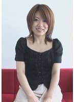 旦那が隠し持っていたアダルトビデオを見ていたら性欲を抑えきれなくなった美人妻！ビデオより激しい事をするべく極太バイブでアソコを広げ、極上の肉棒での中出しSEXにご満悦！