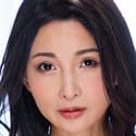 一色桃子 profile