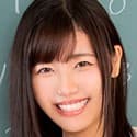 新美詩織 profile